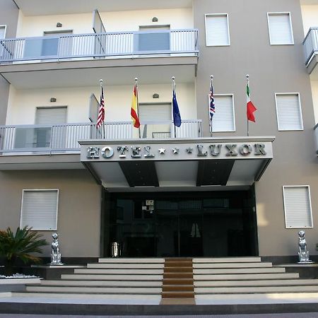 Hotel Luxor Casoria Exteriör bild